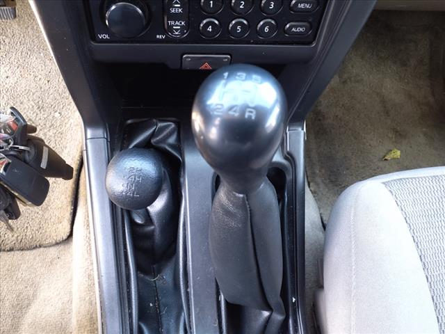 2004 Nissan Frontier XE-V6
