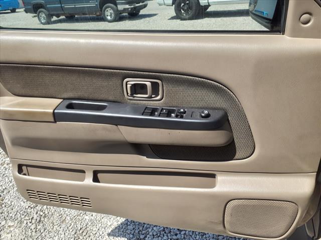 2004 Nissan Frontier XE-V6