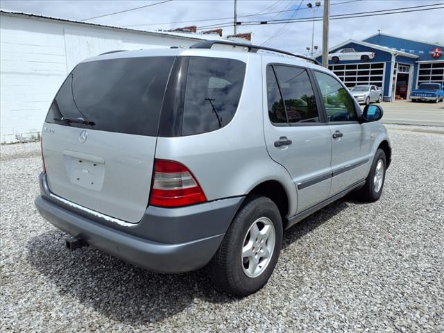 1999 Mercedes-Benz M-Class ML 320