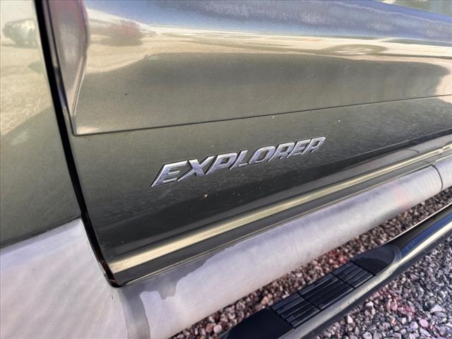 2002 Ford Explorer Sport Trac Value