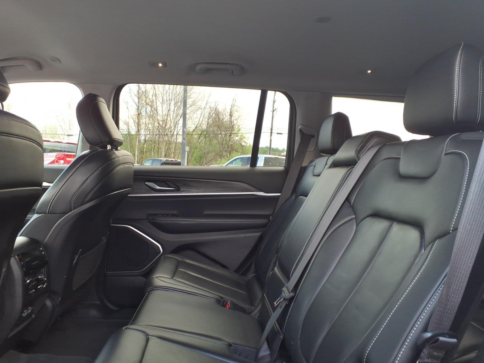 2021 Jeep Grand Cherokee L Limited - 10