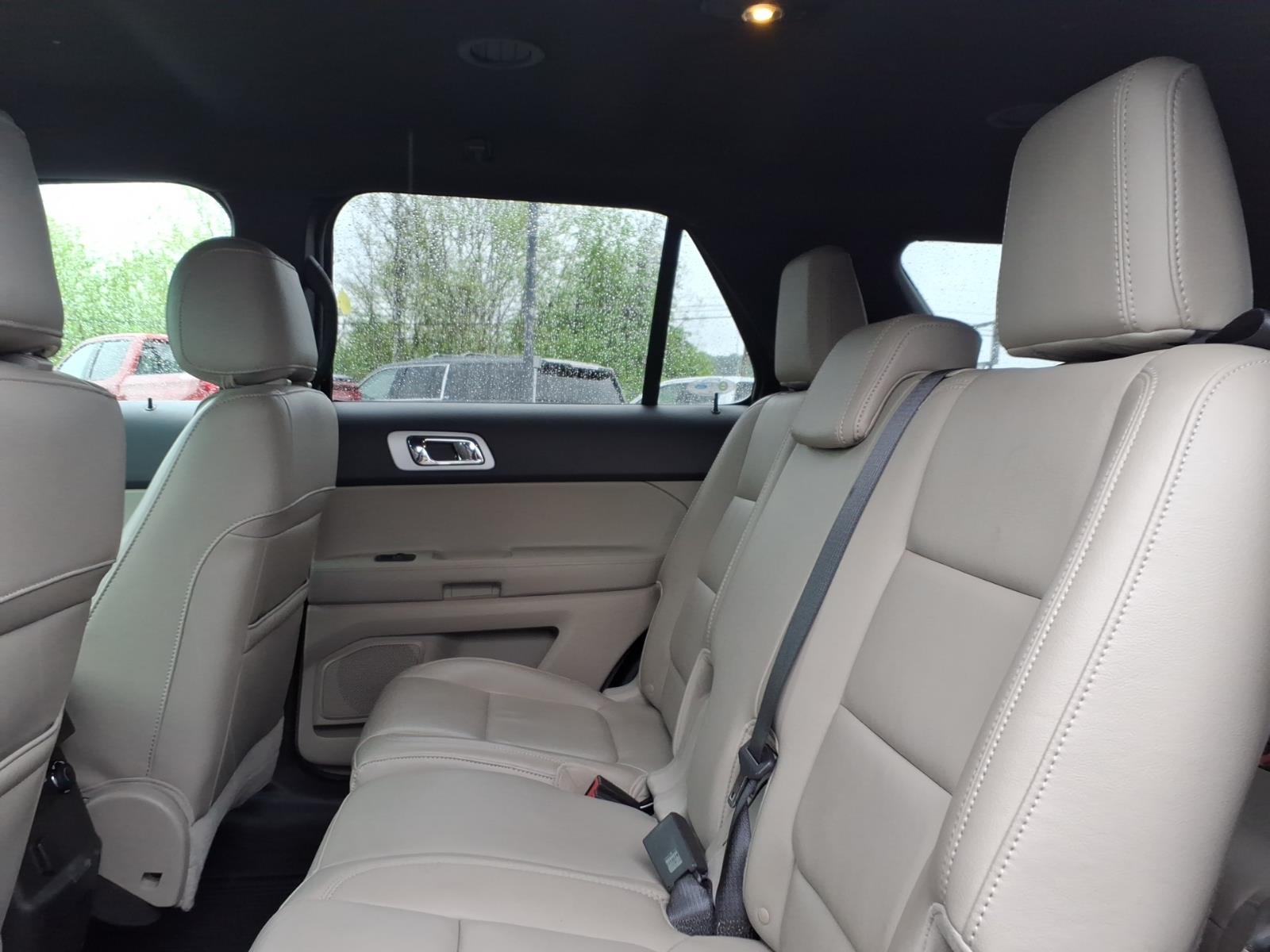 2011 Ford Explorer XLT - 10