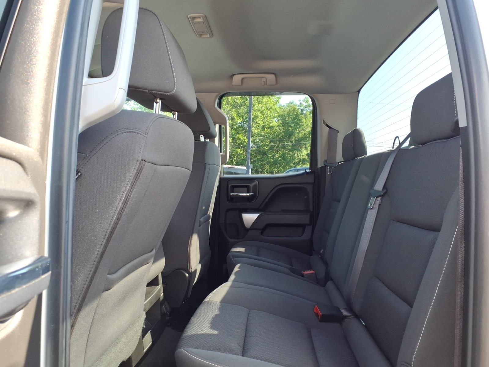2017 Chevrolet Silverado 1500 photo 11 of 26