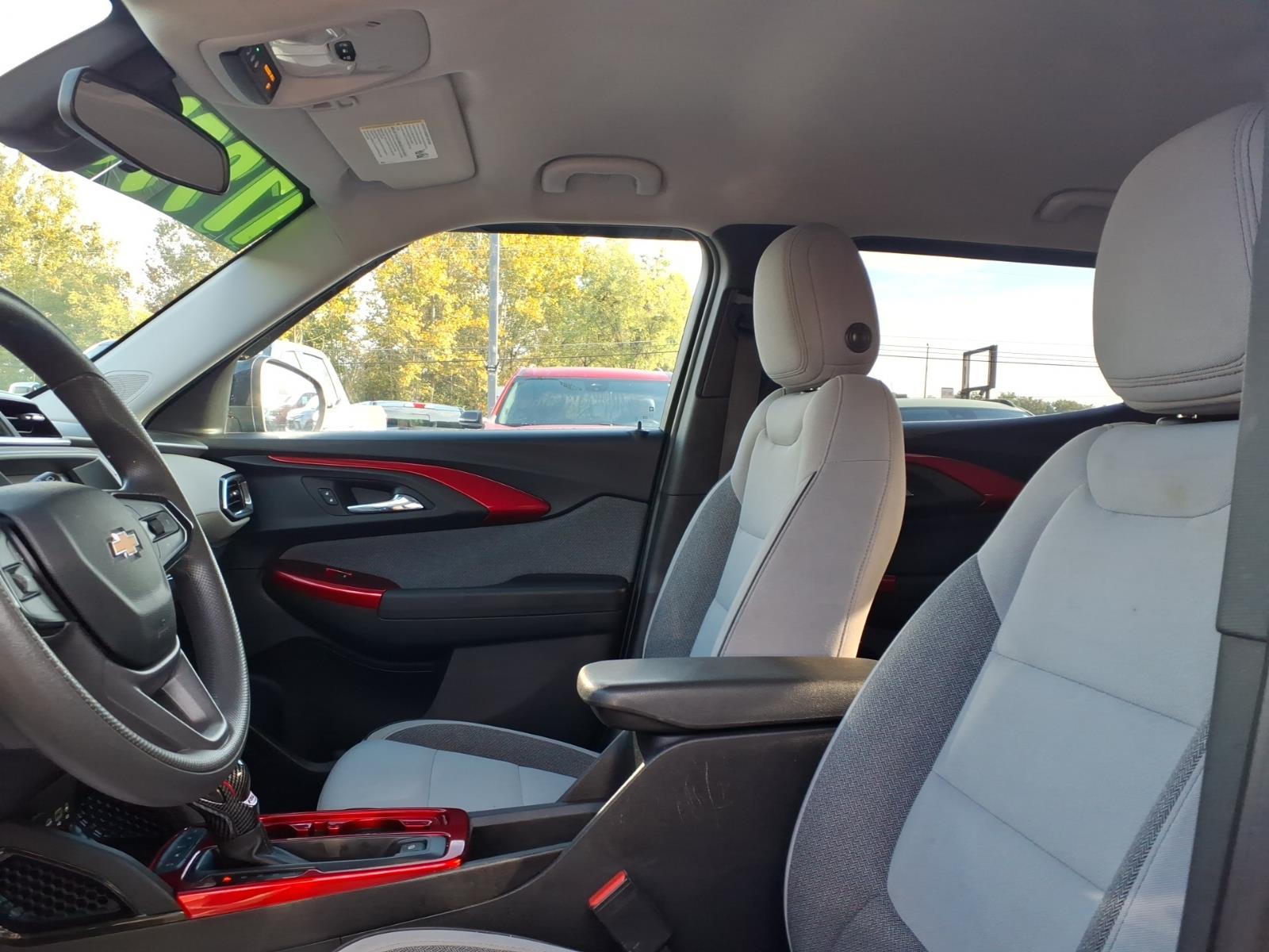 2021 Chevrolet Trailblazer photo 11 of 27