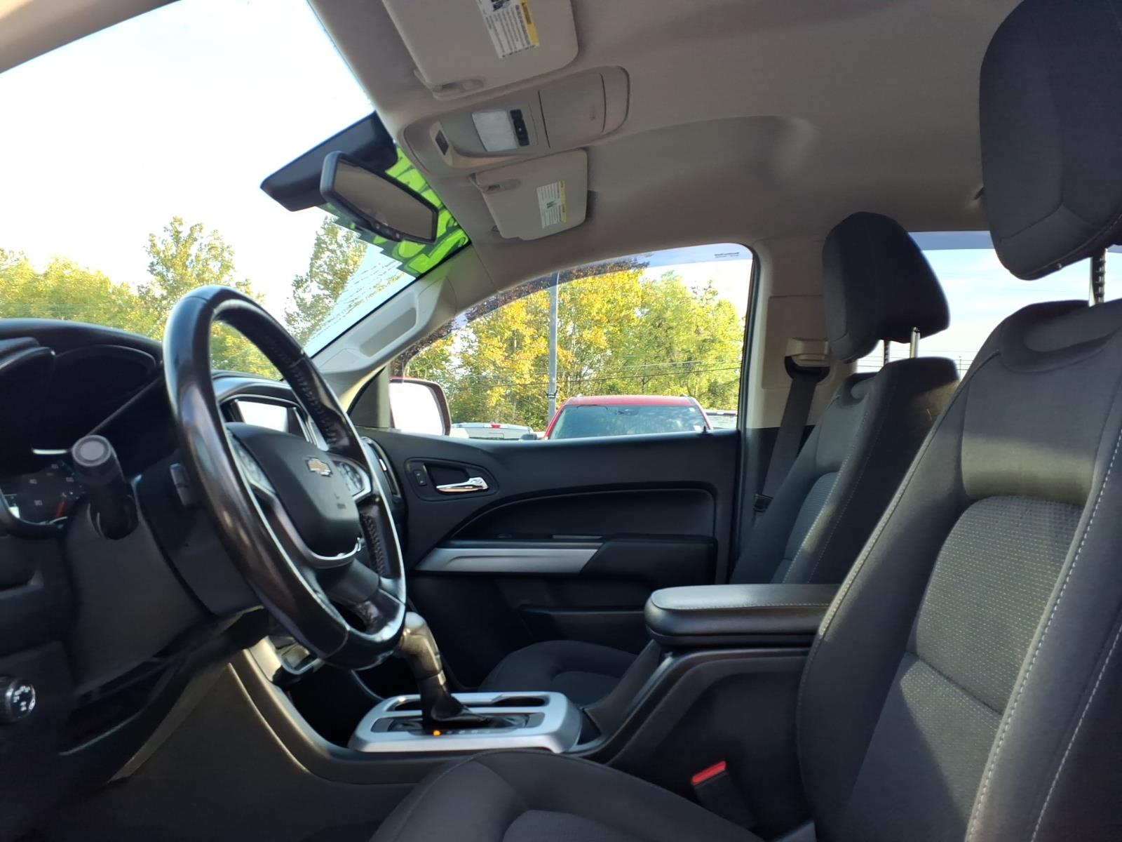 2018 Chevrolet Colorado photo 12 of 28