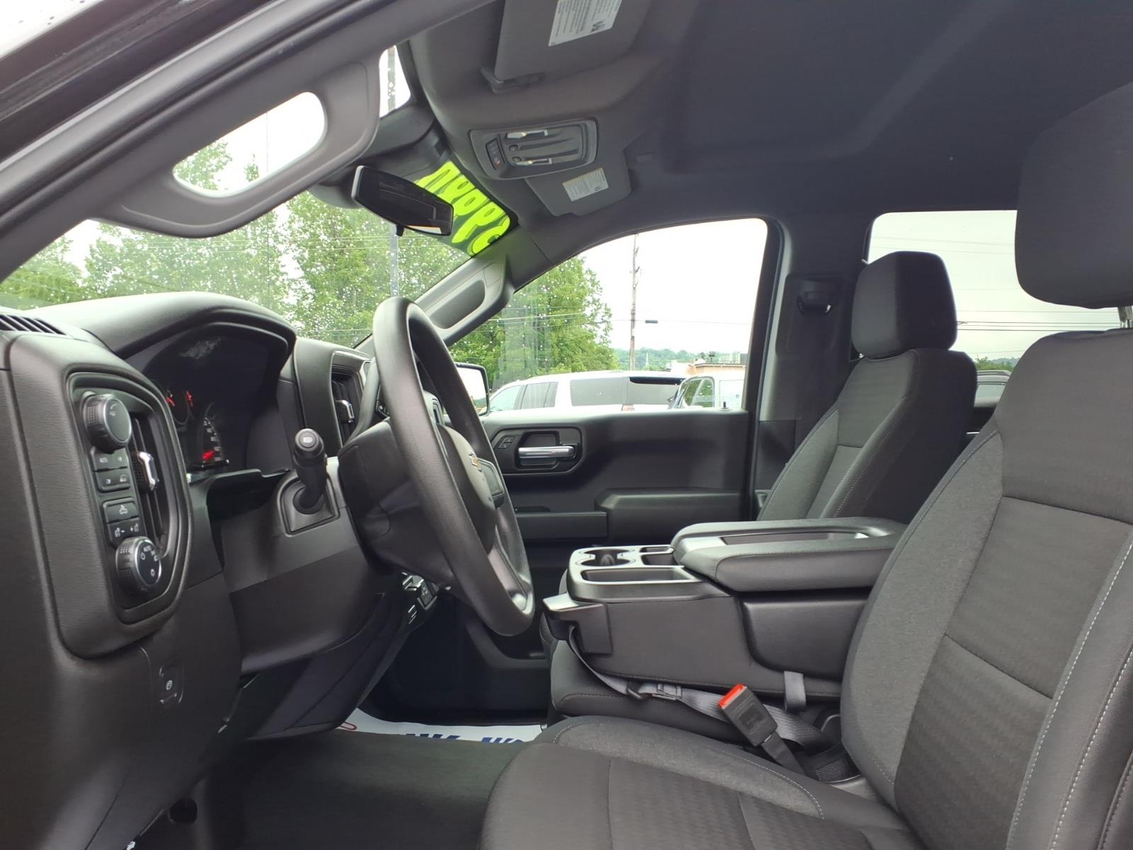 2024 Chevrolet Silverado 1500 photo 12 of 26