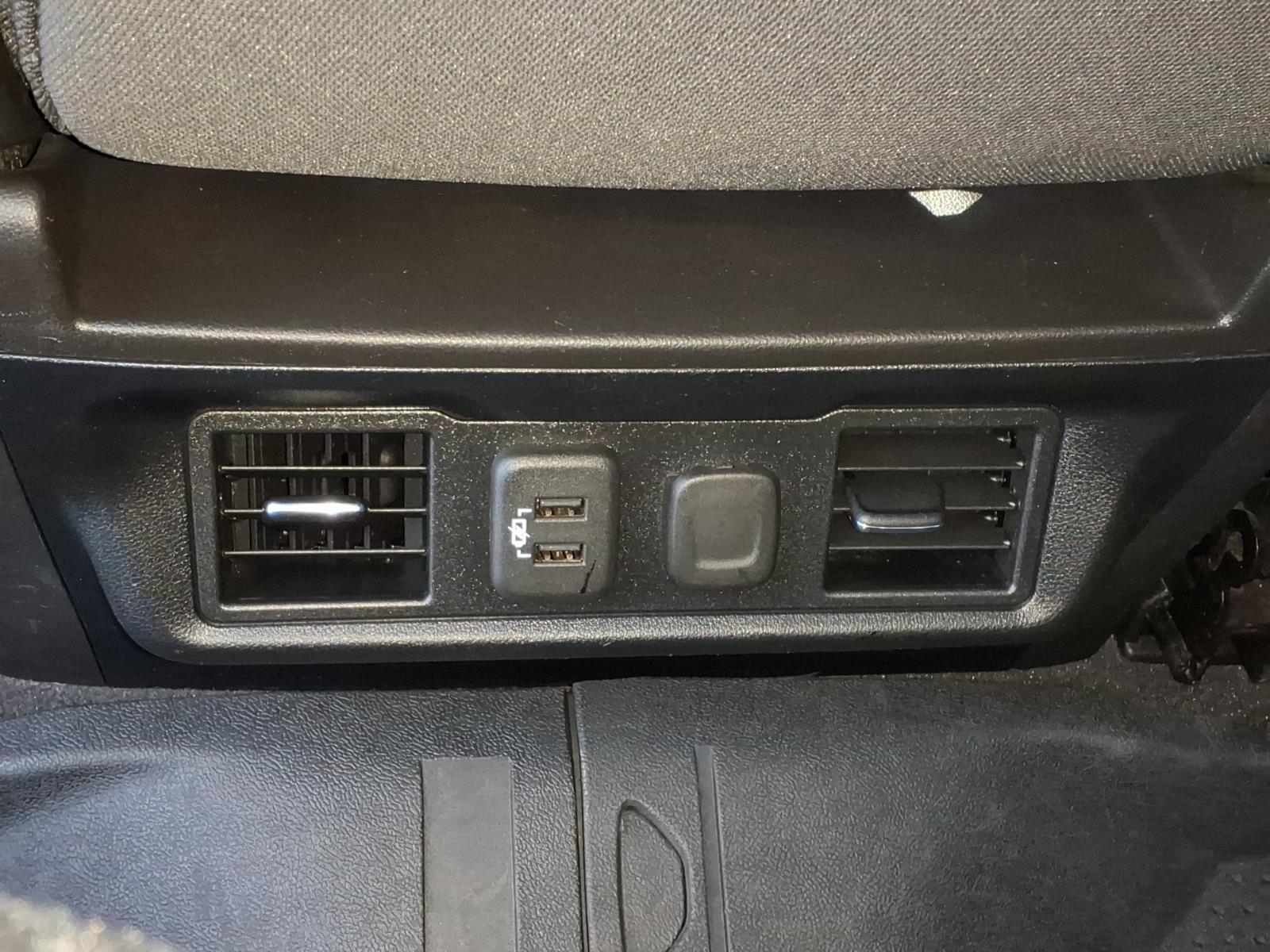 2019 Chevrolet Silverado 1500 photo 12 of 28