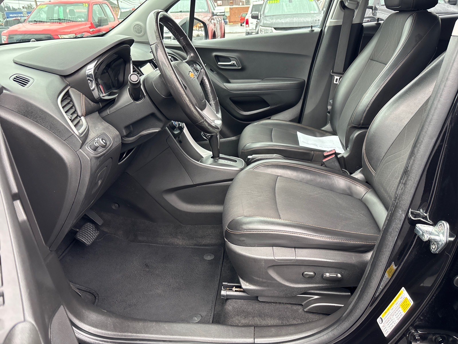 2019 Chevrolet Trax LT Mosaic Black Metallic (gb0) at Memorial Highway Chevrolet