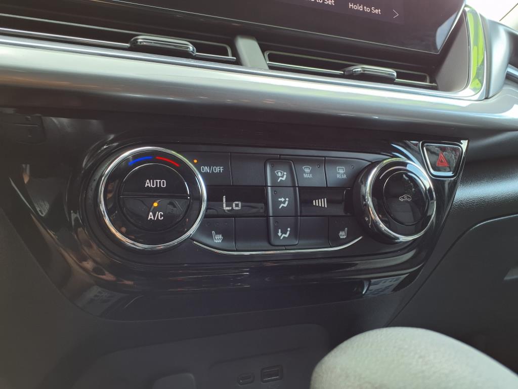 2024 Chevrolet Trax LT - 11
