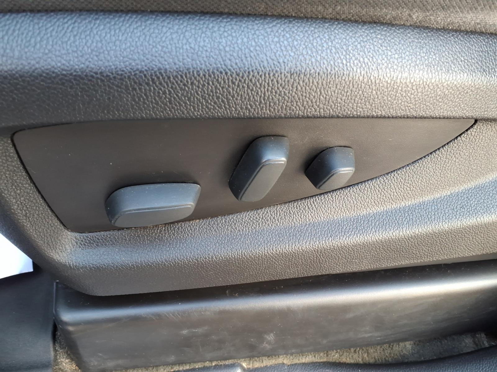 2017 Chevrolet Silverado 1500 photo 13 of 26