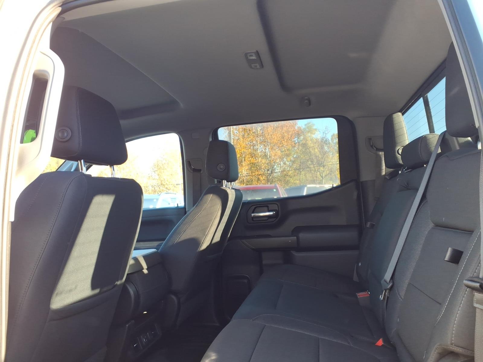 2019 Chevrolet Silverado 1500 photo 13 of 28