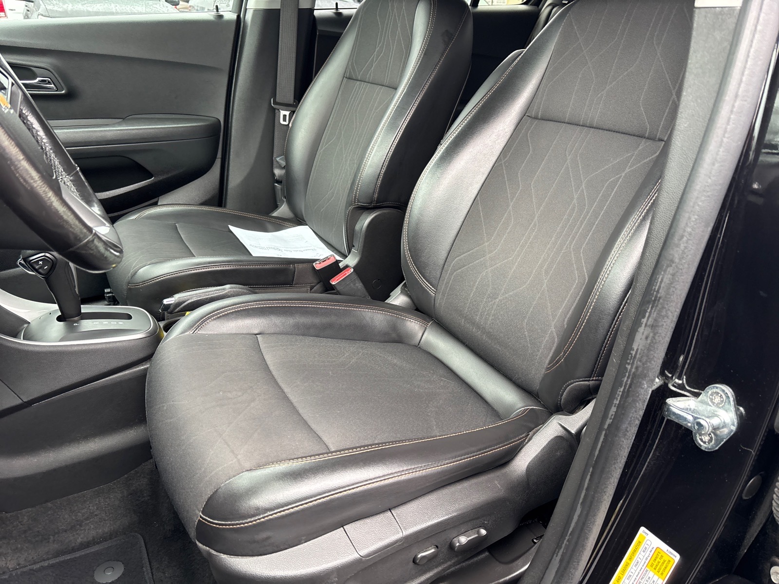 2019 Chevrolet Trax LT Mosaic Black Metallic (gb0) at Memorial Highway Chevrolet
