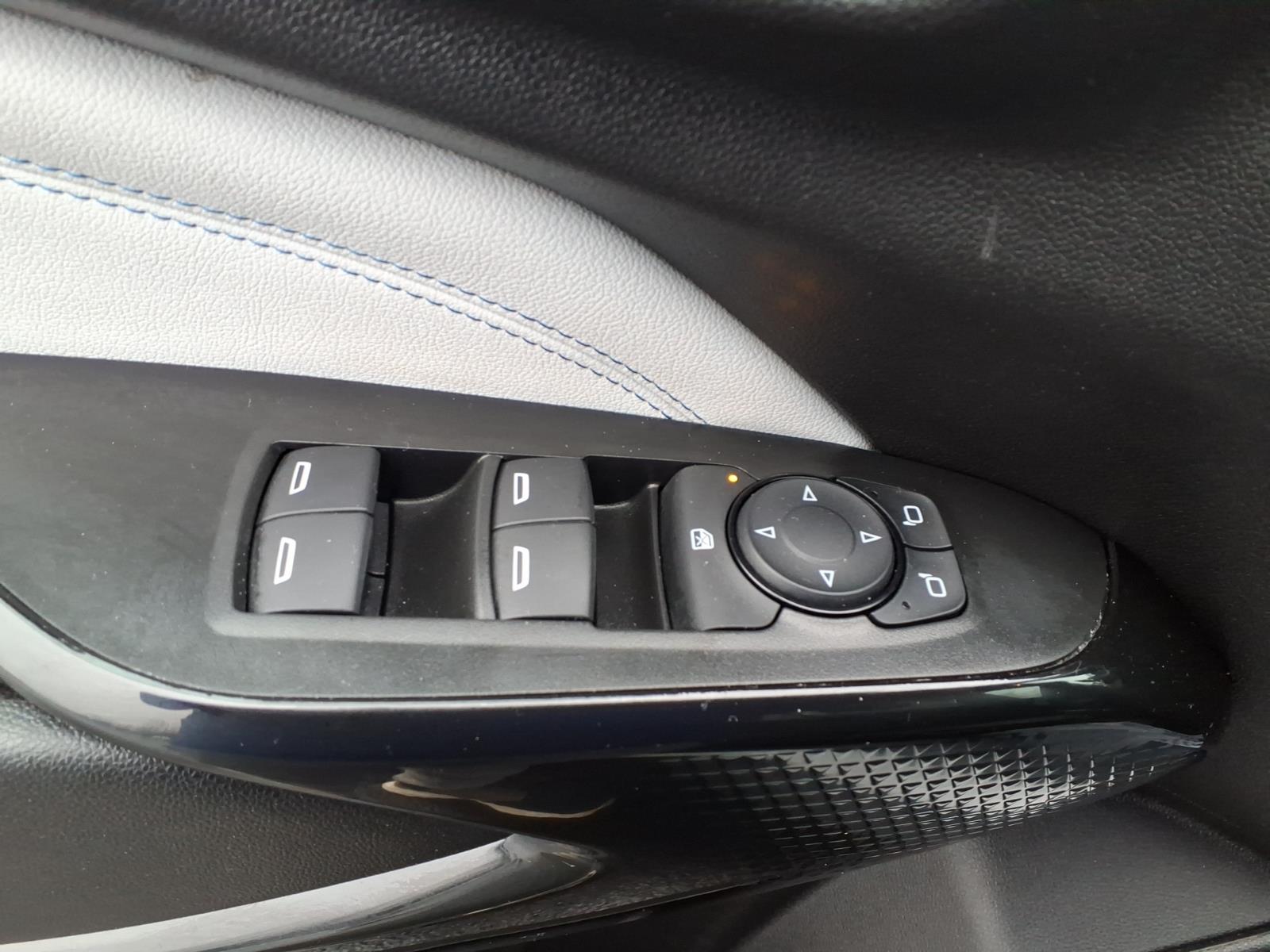 2025 Chevrolet Trax LT Summit White (gaz) at Memorial Highway Chevrolet