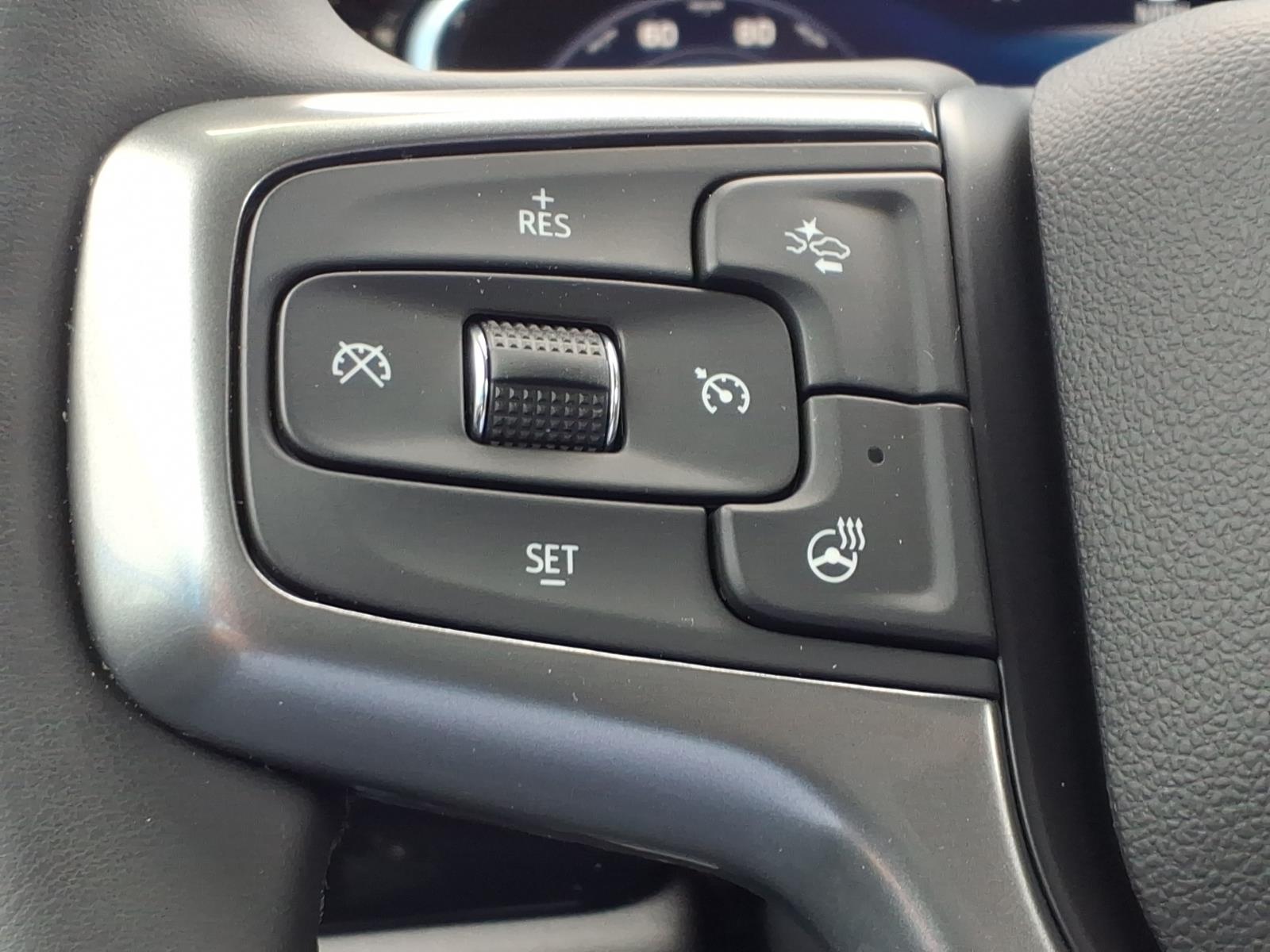 2025 Chevrolet Silverado 1500 photo 15 of 27