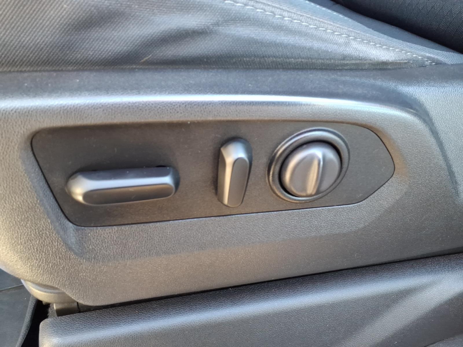 2019 Chevrolet Silverado 1500 photo 15 of 28