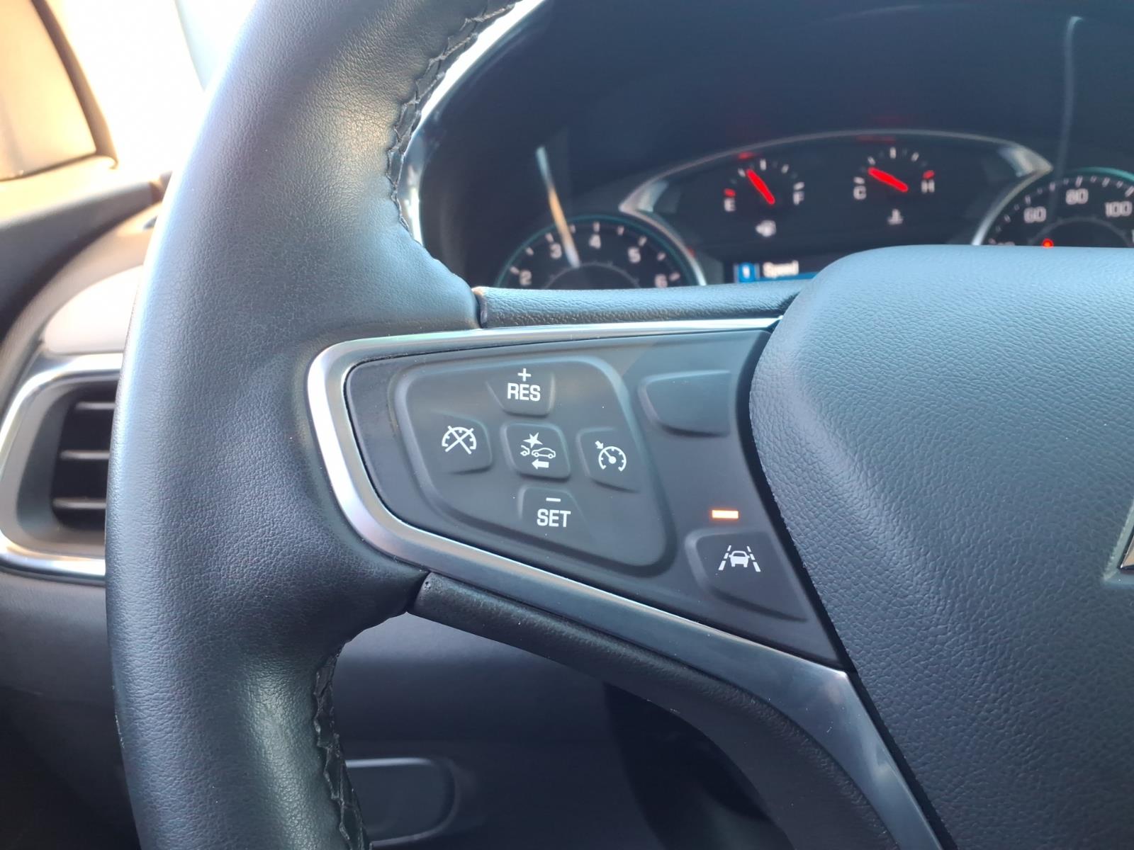 2023 Chevrolet Equinox photo 16 of 27