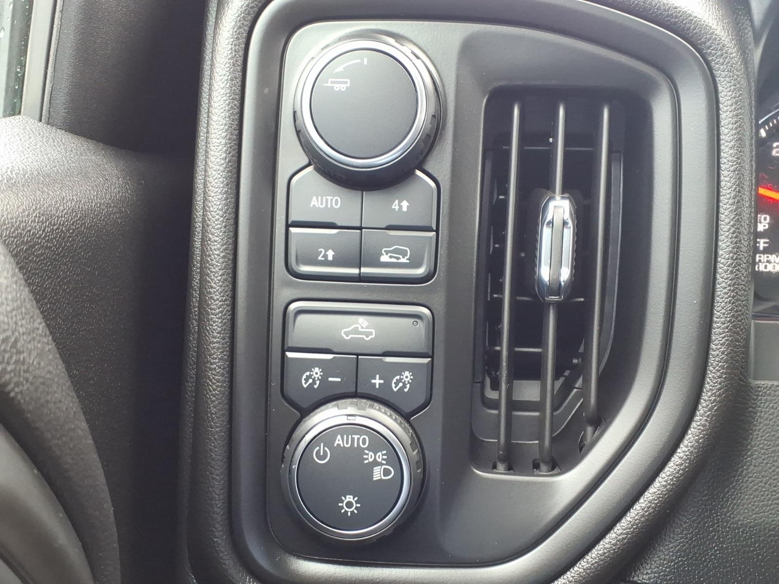 2024 Chevrolet Silverado 1500 photo 17 of 26