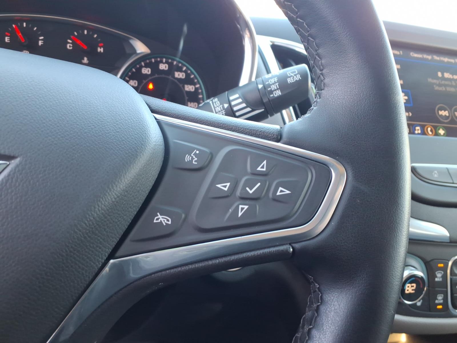 2023 Chevrolet Equinox photo 17 of 27