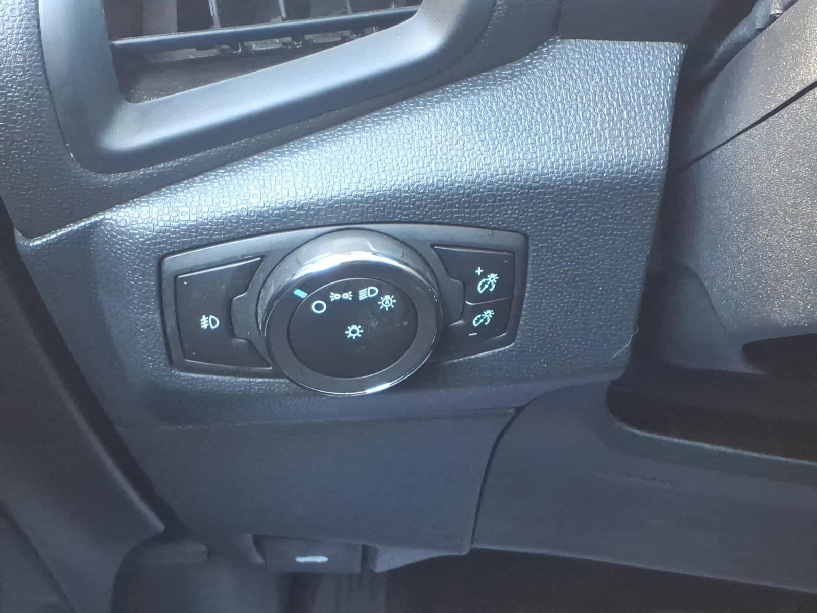 2020 Ford EcoSport photo 17 of 26