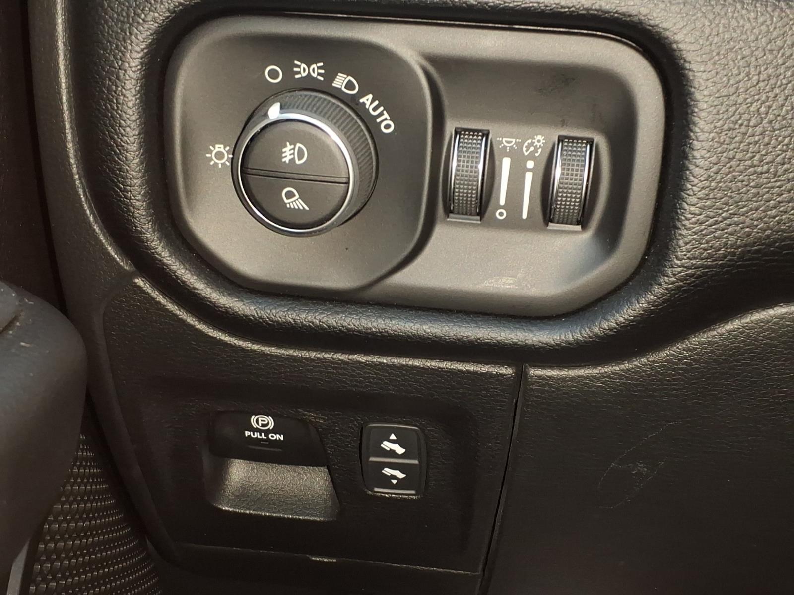 2026 RAM 1500 Big Horn Granite Crystal Metallic Clear Coat (pau) at Memorial Highway Chevrolet