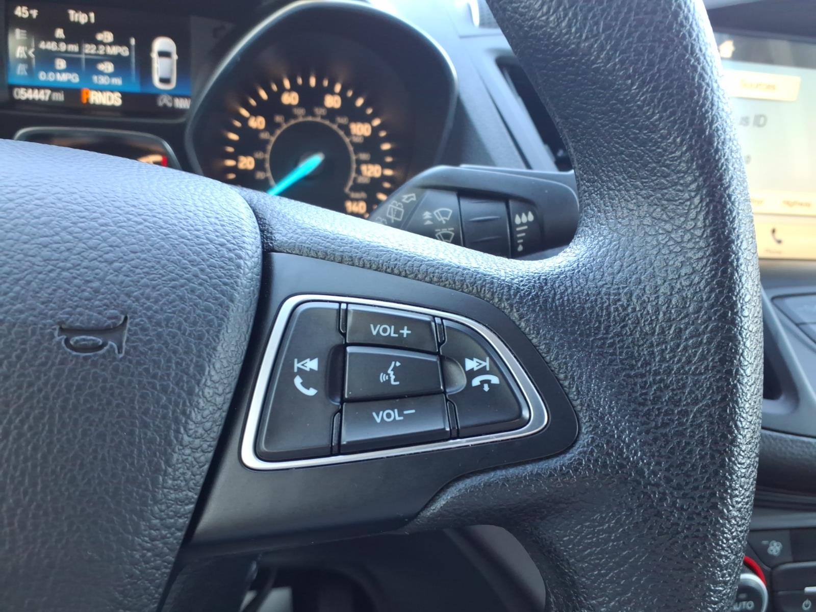 2019 Ford Escape photo 18 of 27