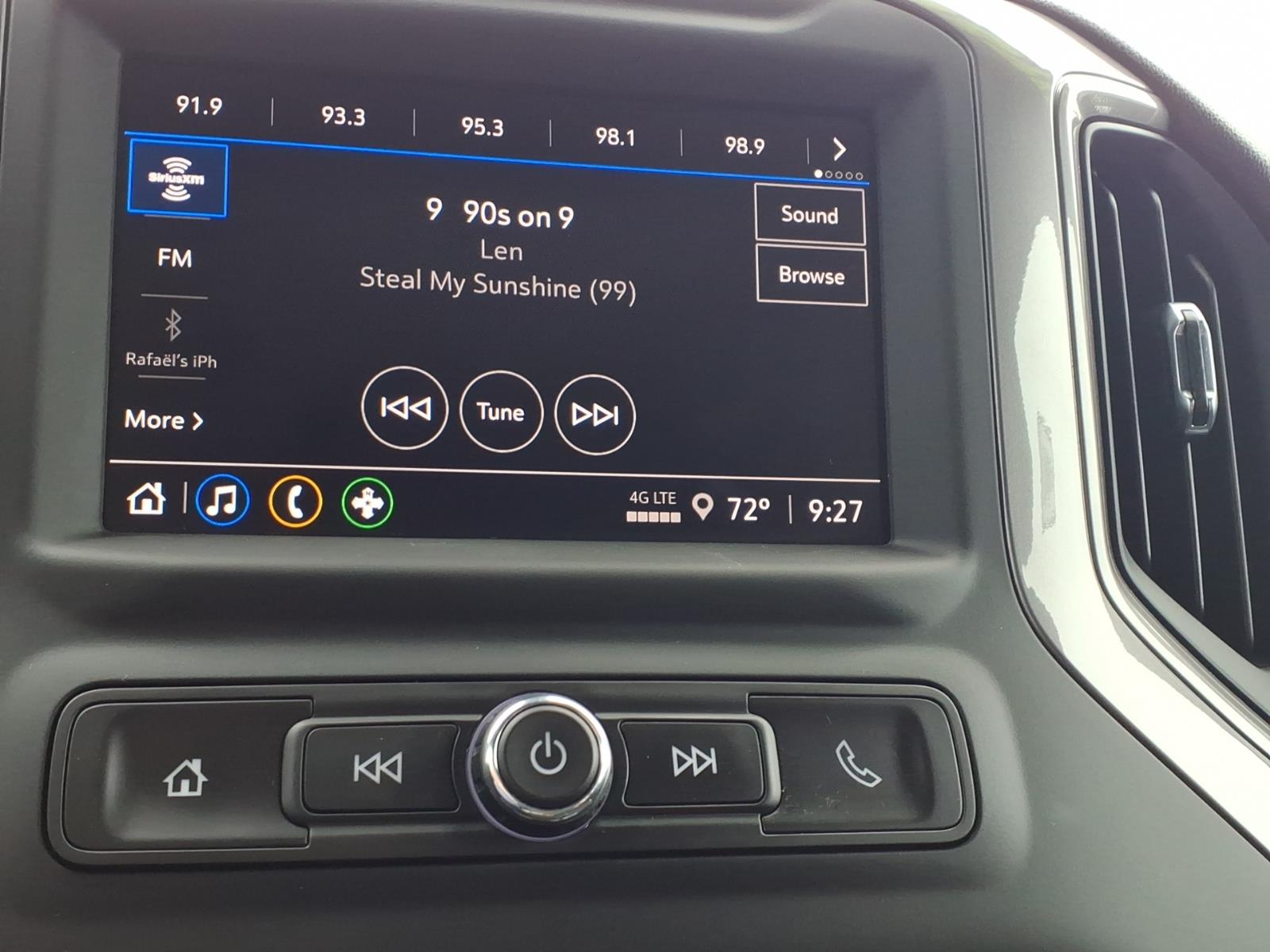 2024 Chevrolet Silverado 1500 photo 18 of 26
