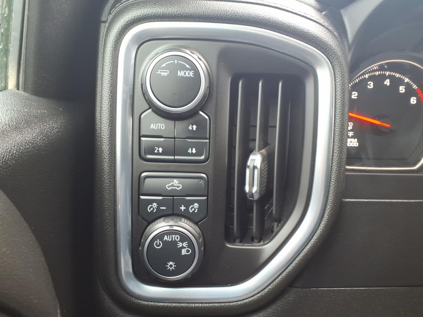 2021 Chevrolet Silverado 1500 LT Silver Ice Metallic (gan) at Team Chevrolet Buick GMC