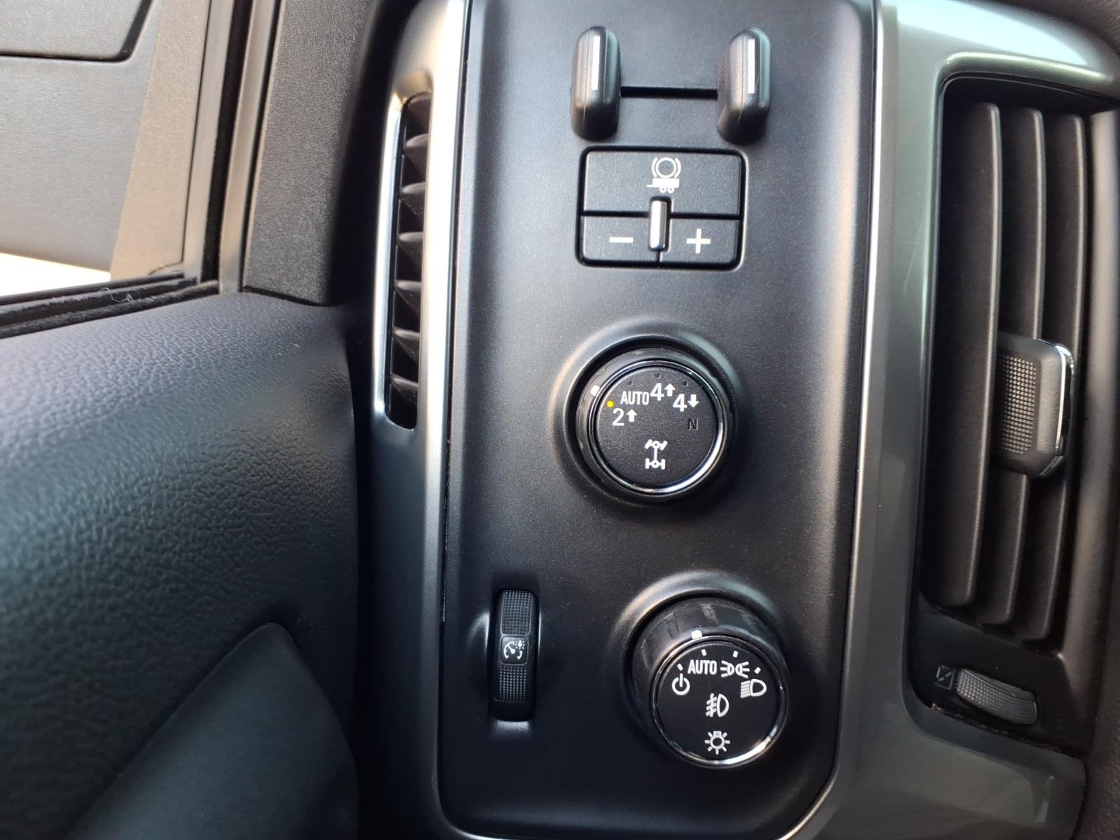 2017 Chevrolet Silverado 1500 photo 18 of 26