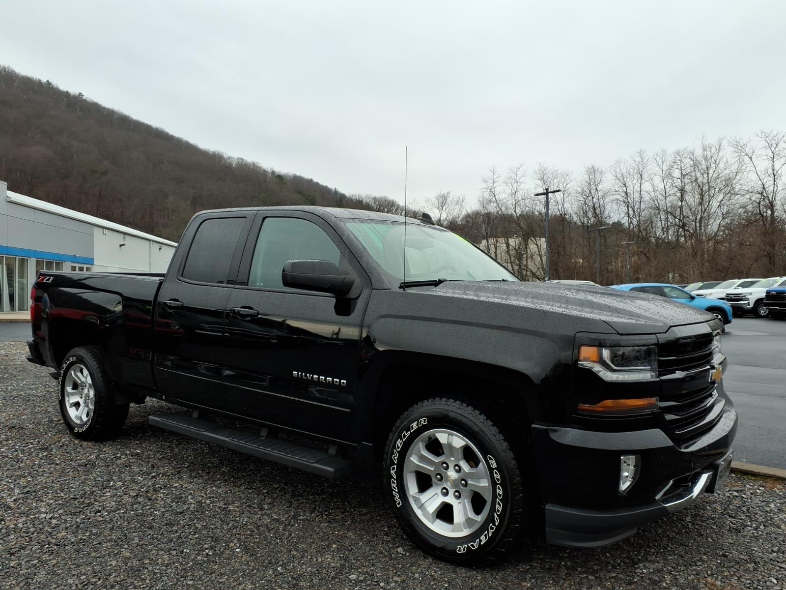 2019 Chevrolet Silverado 1500 LD LT Z71 - 0