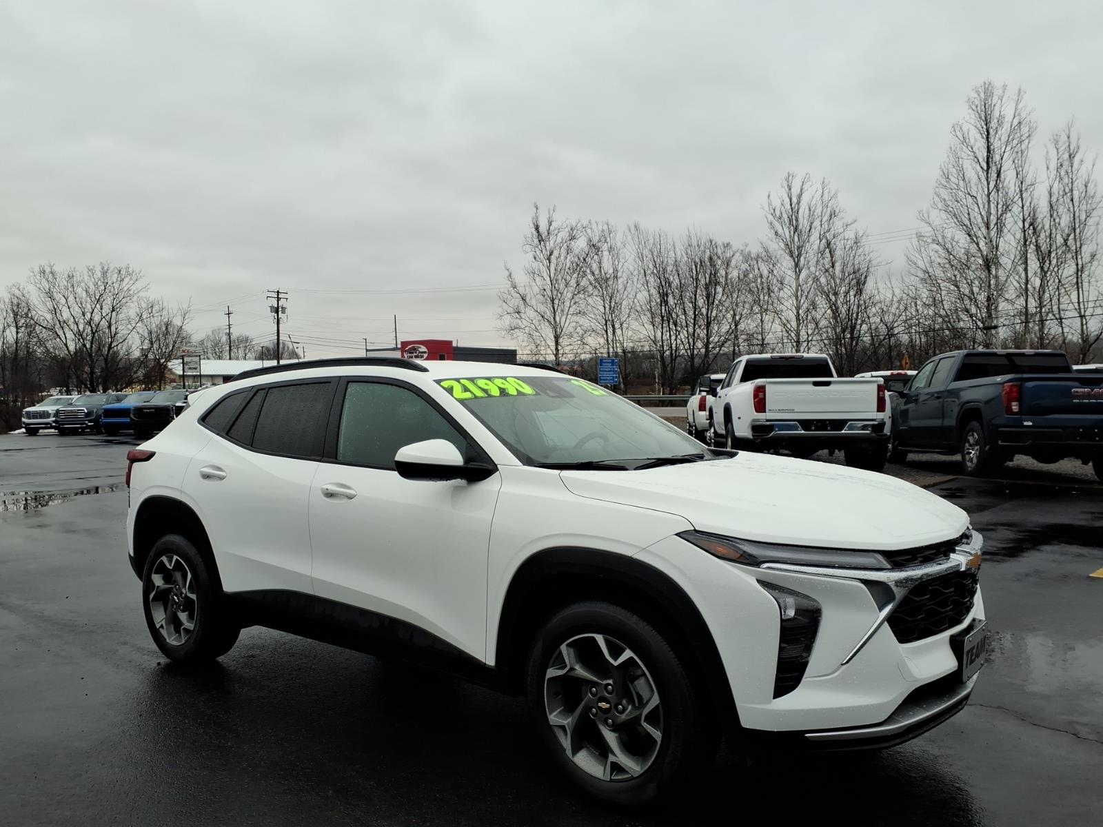 2025 Chevrolet Trax LT - 0