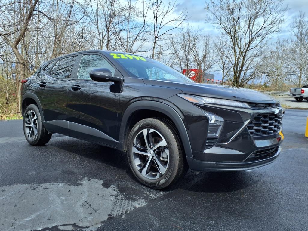 2024 Chevrolet Trax RS - 0