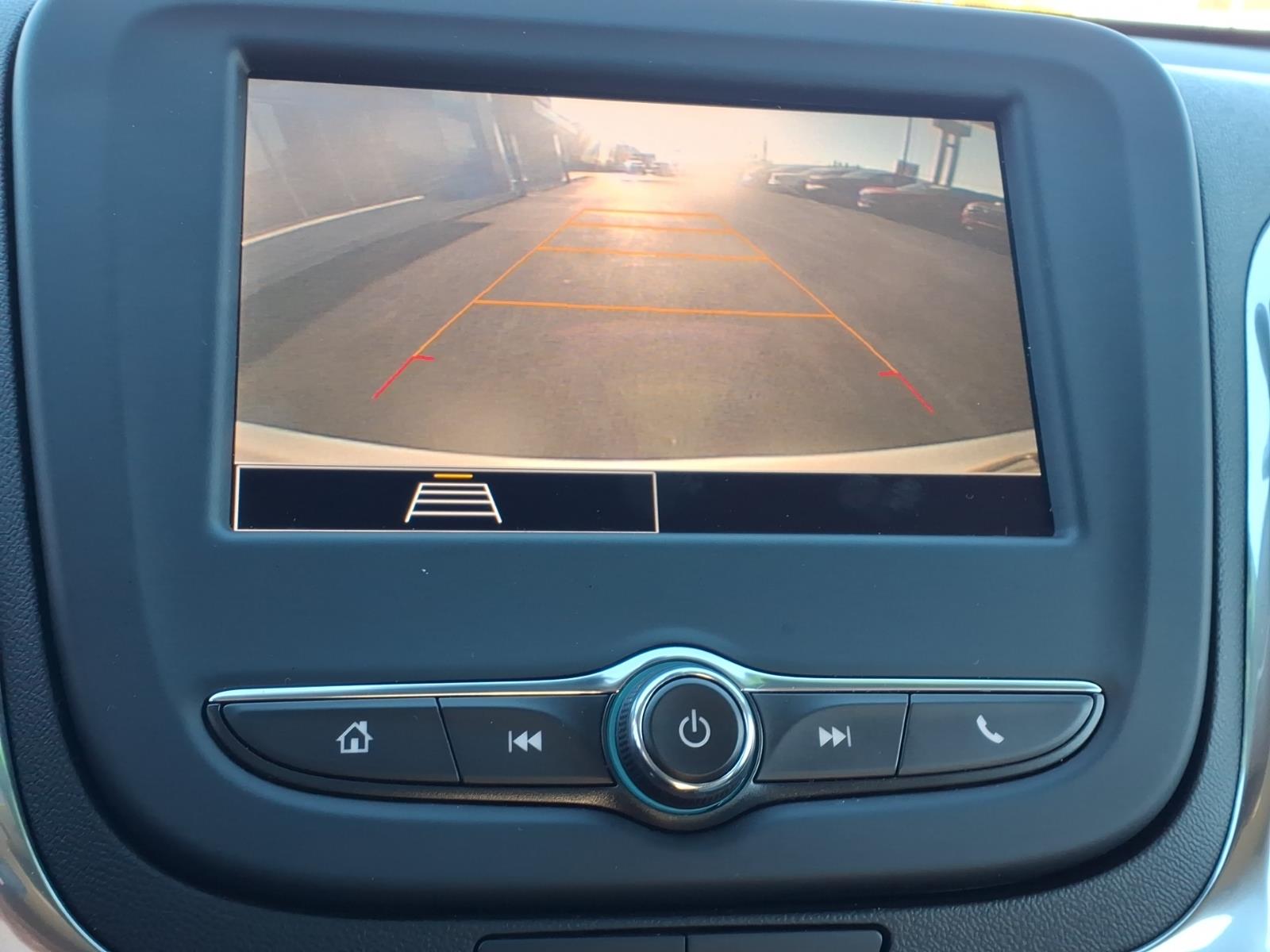 2023 Chevrolet Equinox photo 21 of 27