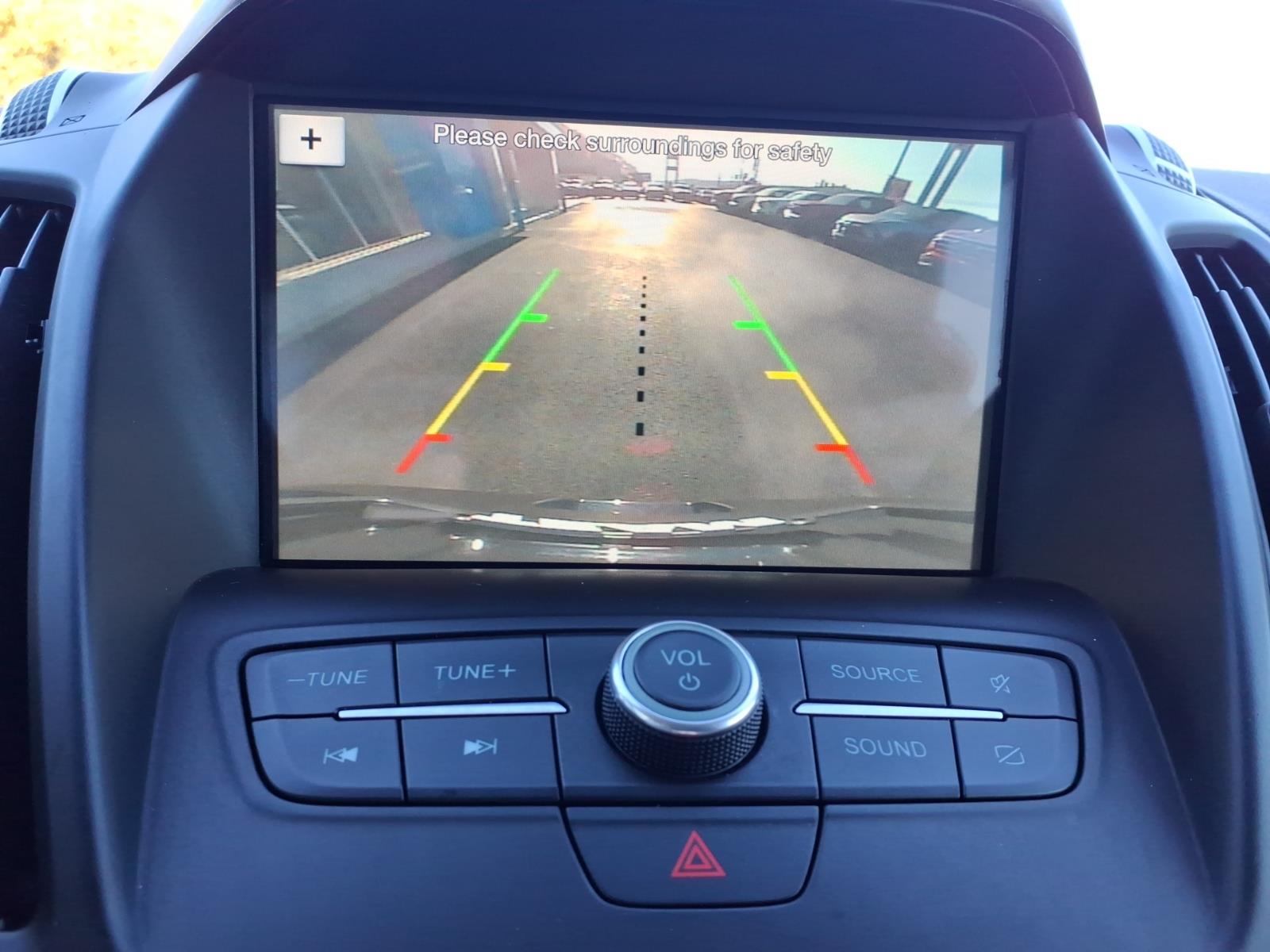 2019 Ford Escape photo 22 of 27