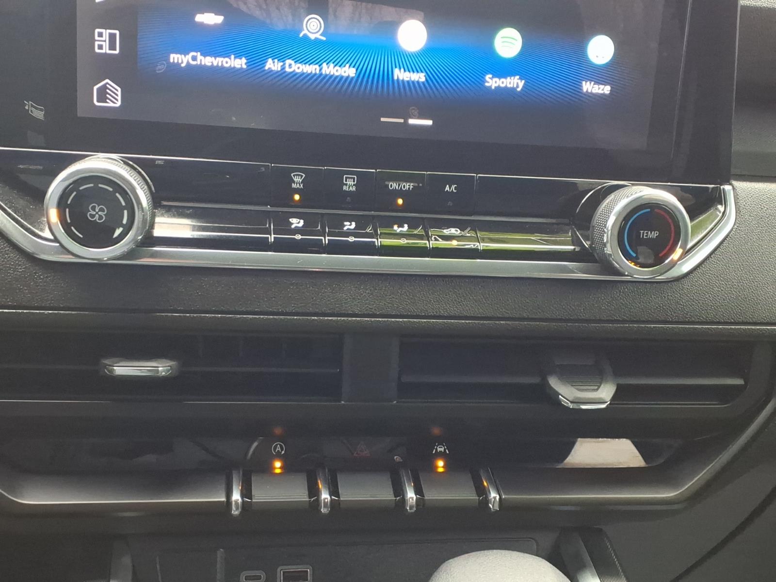 2024 Chevrolet Colorado Trail Boss Summit White at Team Chevrolet Buick GMC