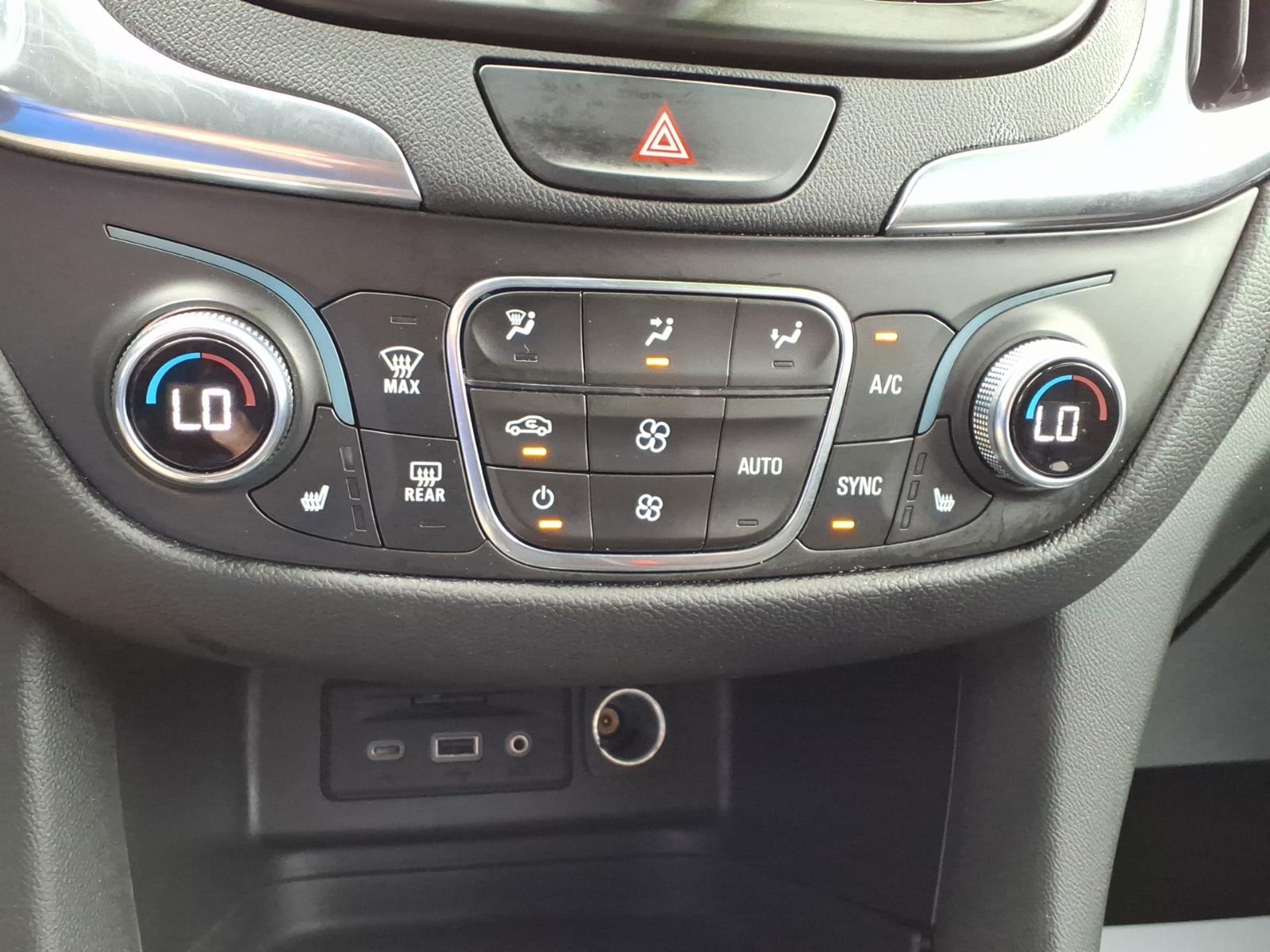 2021 Chevrolet Equinox LT Summit White (gaz) at Memorial Highway Chevrolet