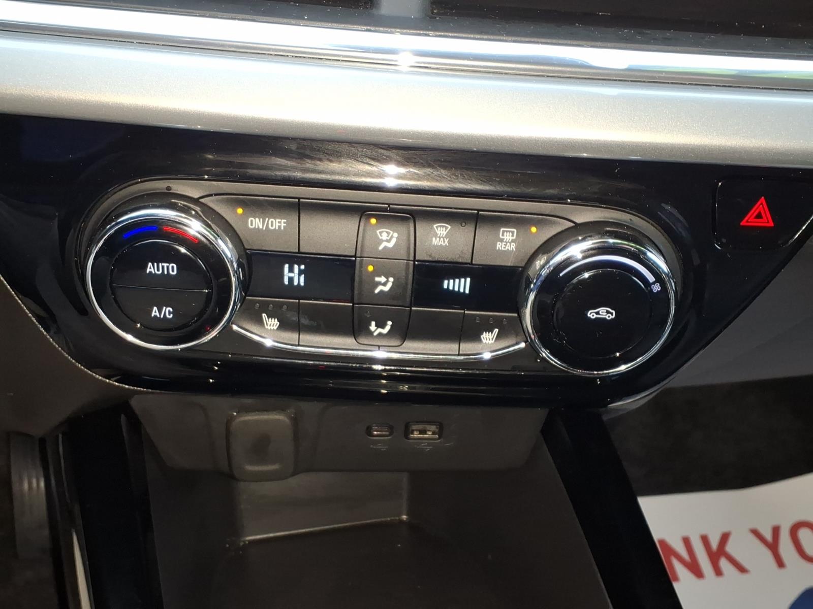 2025 Chevrolet Trax LT Summit White (gaz) at Memorial Highway Chevrolet