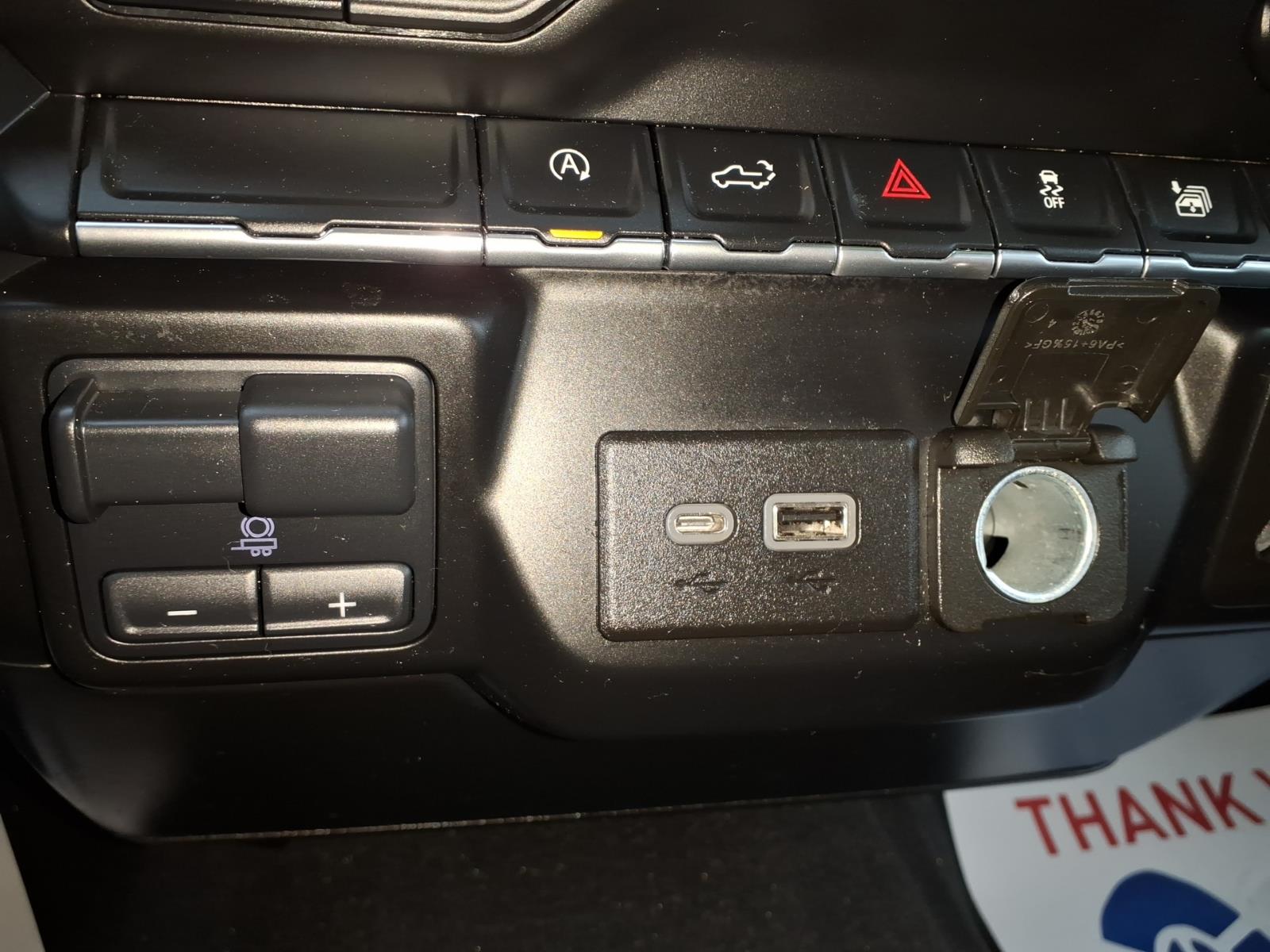 2021 Chevrolet Silverado 1500 photo 24 of 26