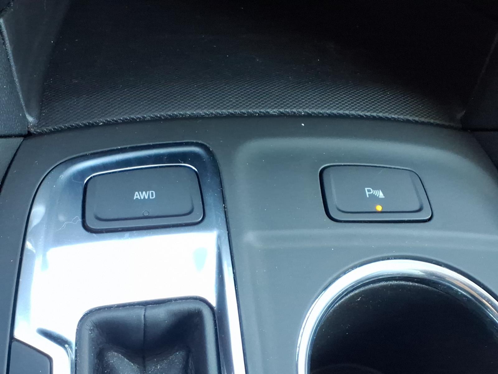2023 Chevrolet Equinox photo 24 of 27