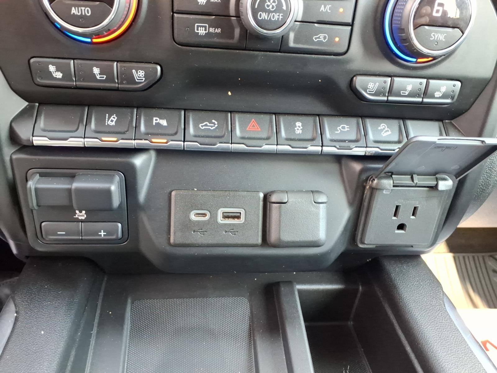 2020 Chevrolet Silverado 3500HD photo 26 of 29