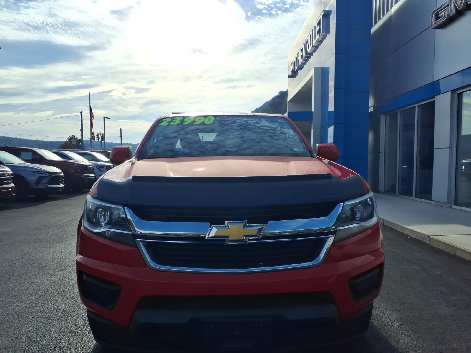 2018 Chevrolet Colorado photo 2 of 28