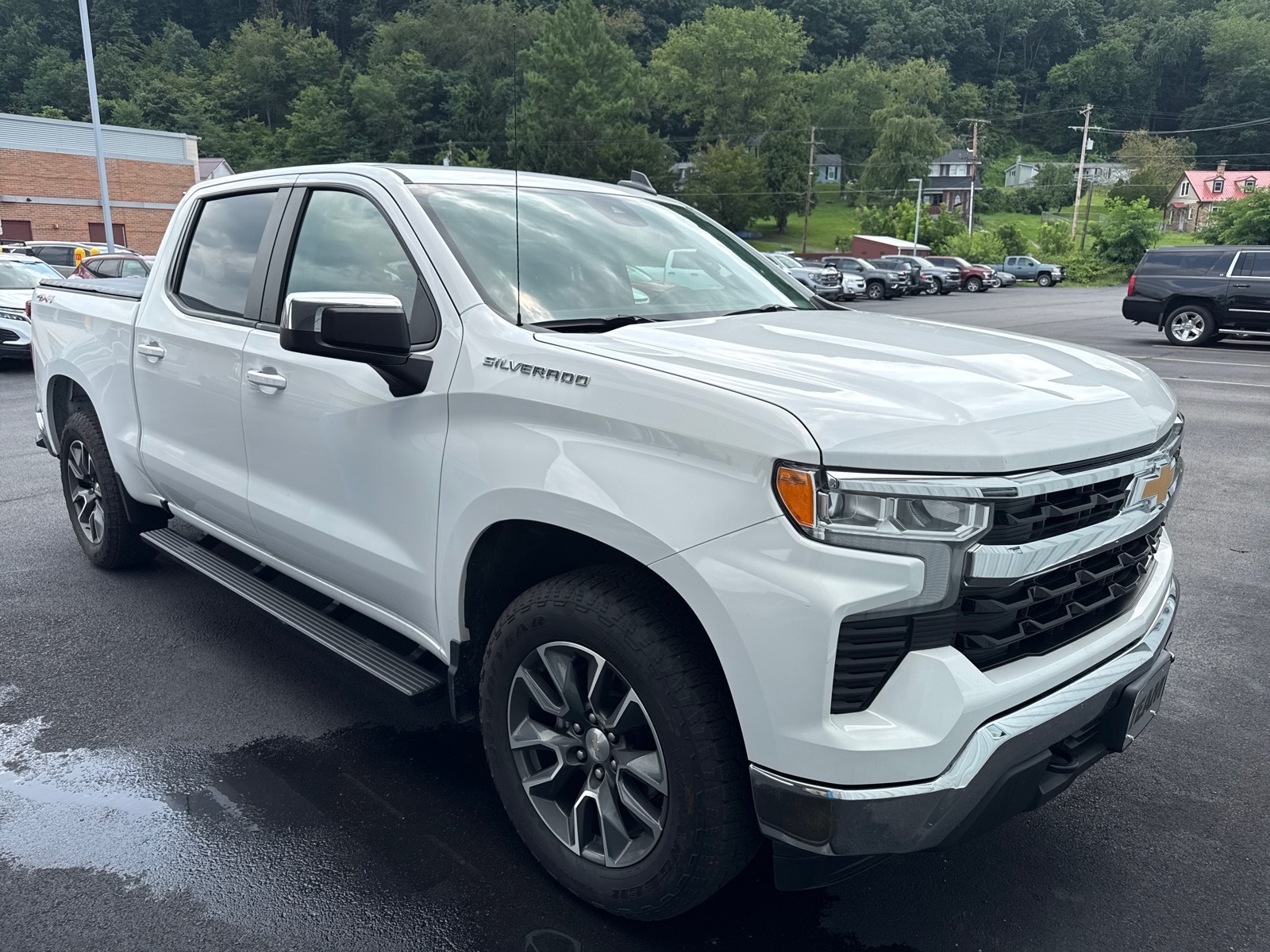 2024 Chevrolet Silverado 1500 LT Summit White (gaz) at Team Chevrolet Buick GMC