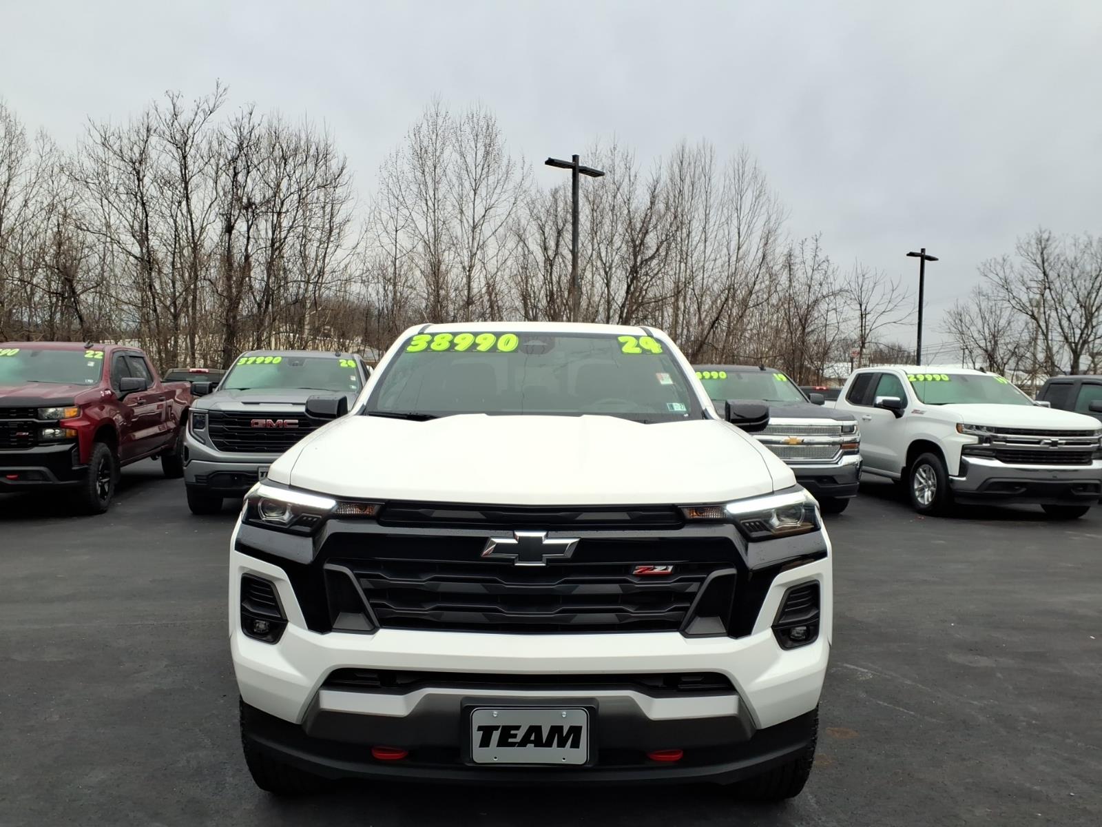 2024 Chevrolet Colorado Z71 Summit White at Team Chevrolet Buick GMC