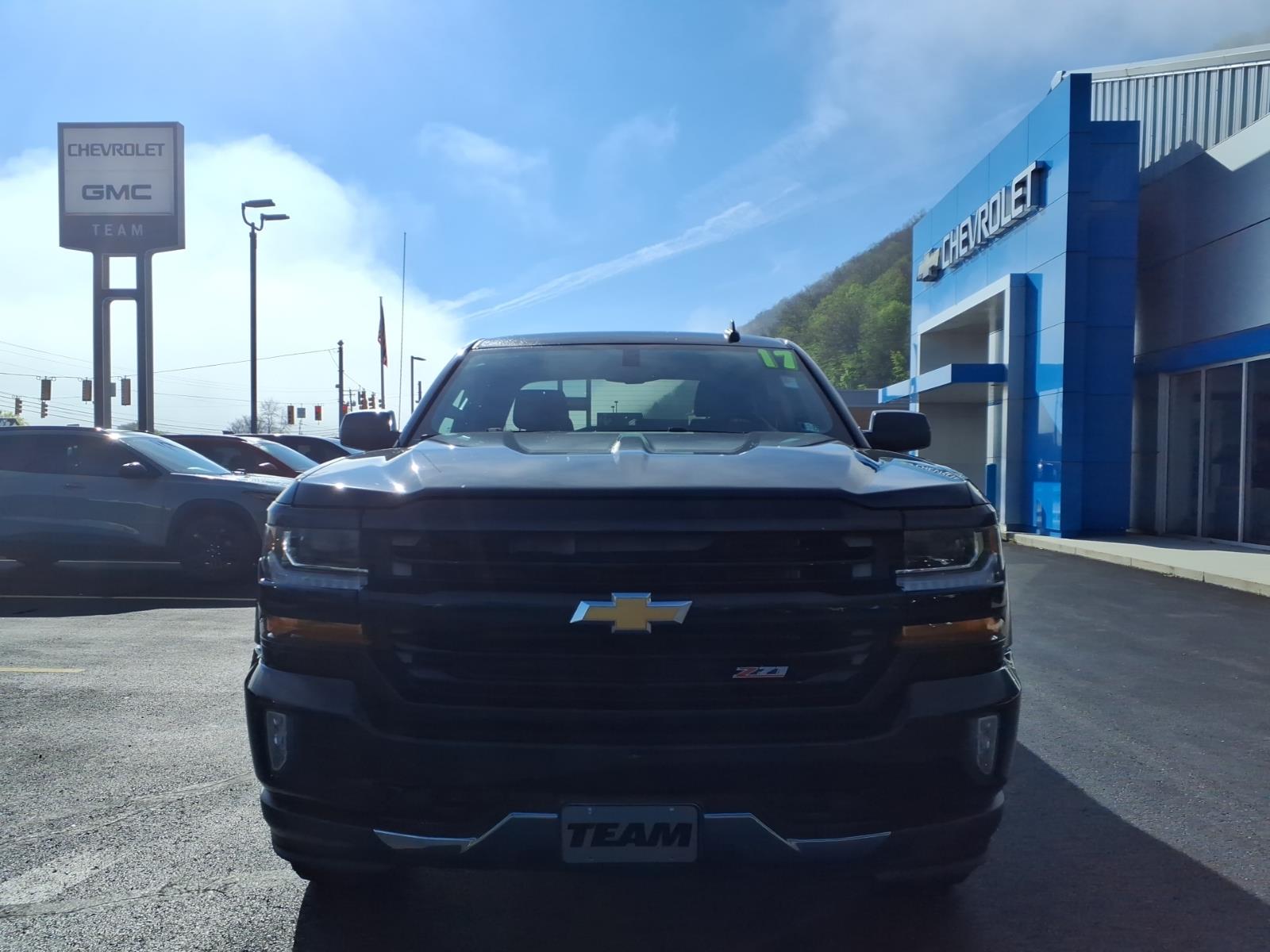 2017 Chevrolet Silverado 1500 LT Z71 Black (gba) at Team Chevrolet Buick GMC