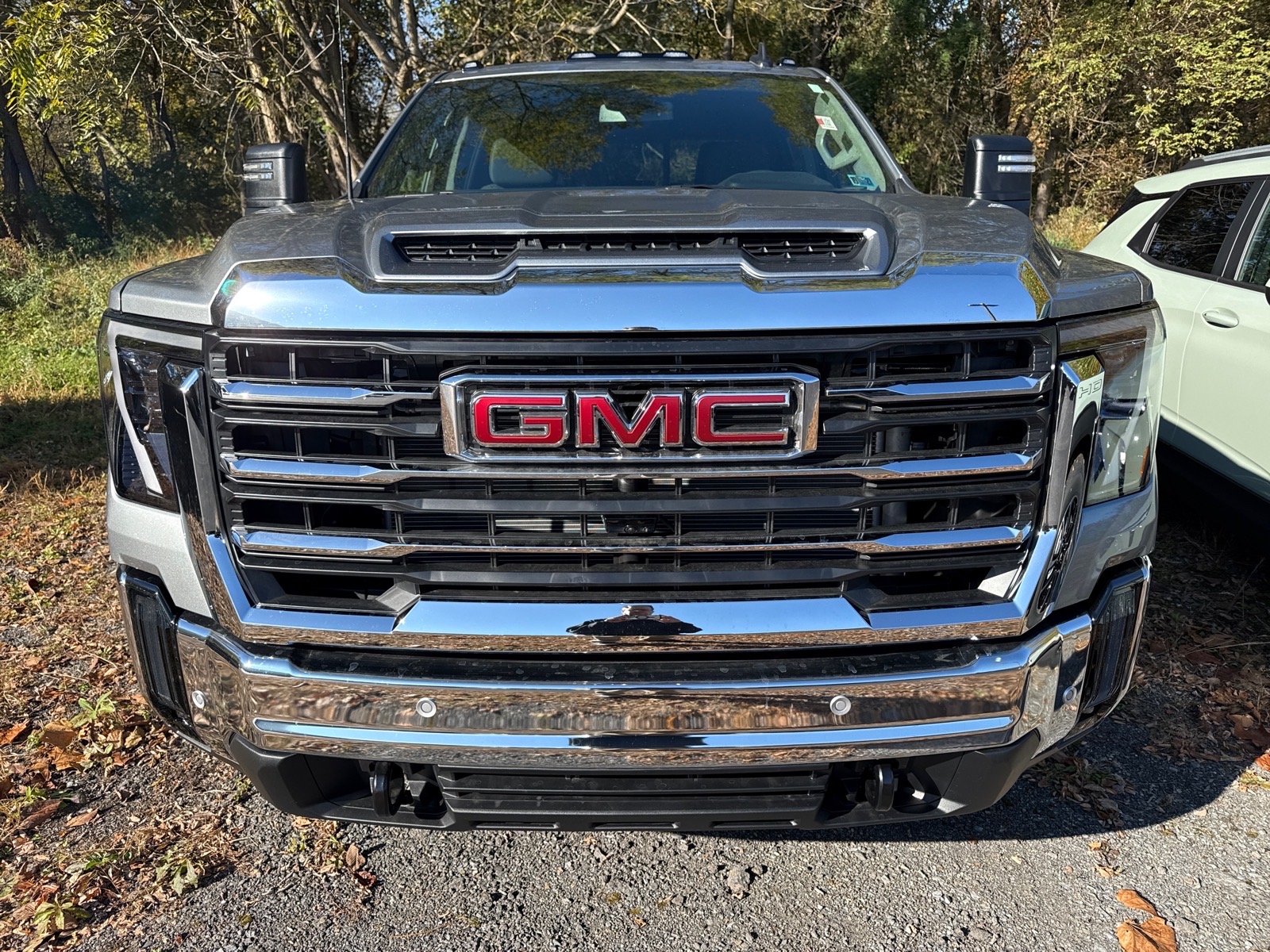 2026 GMC Sierra 2500HD photo 2 of 3