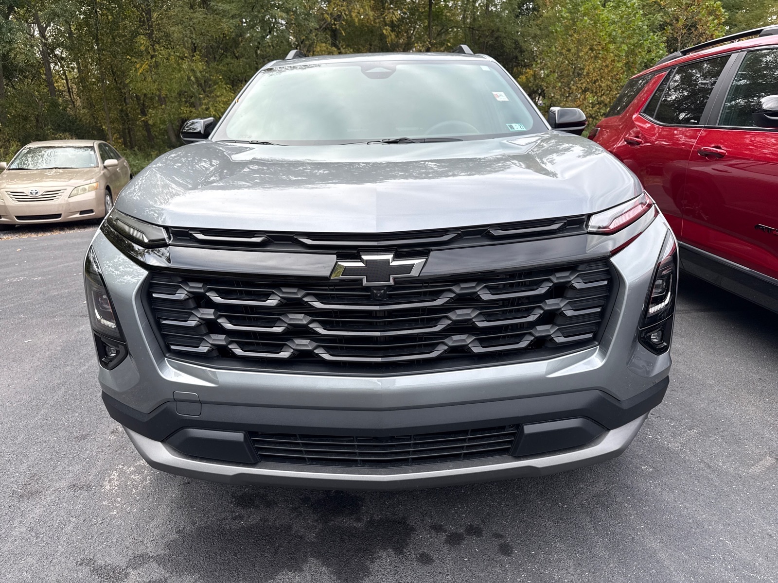 2027 Chevrolet Equinox photo 2 of 6