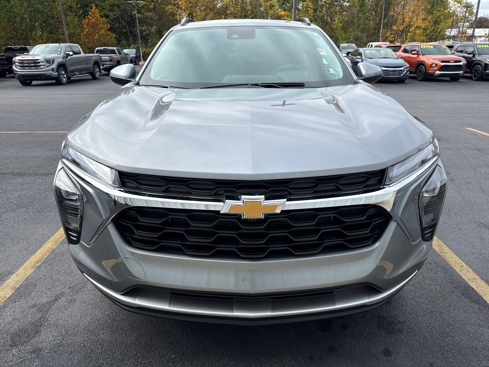 2026 Chevrolet Trax photo 2 of 6