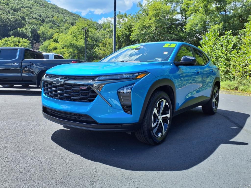2025 Chevrolet Trax RS - 1