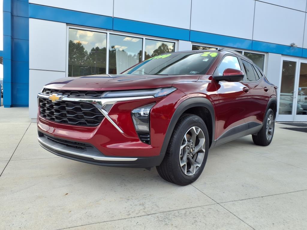 2024 Chevrolet Trax LT - 1