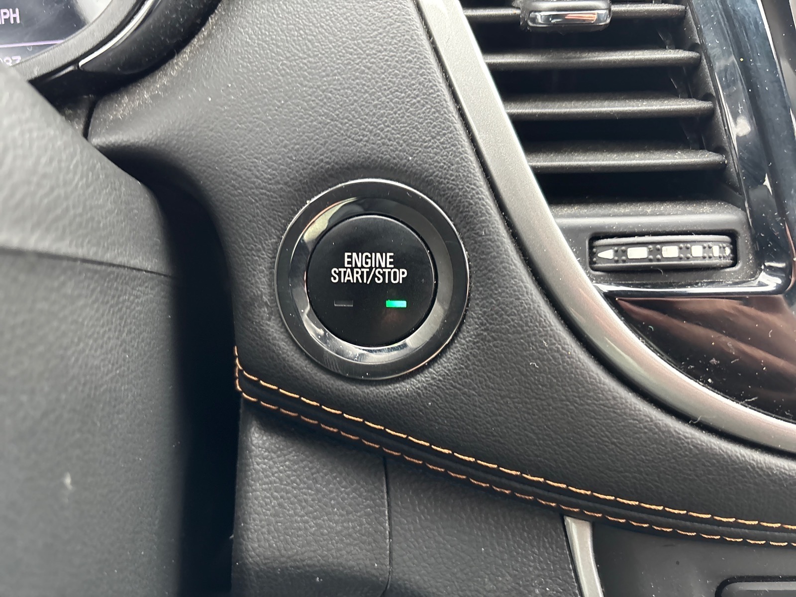 2019 Chevrolet Trax LT Mosaic Black Metallic (gb0) at Memorial Highway Chevrolet