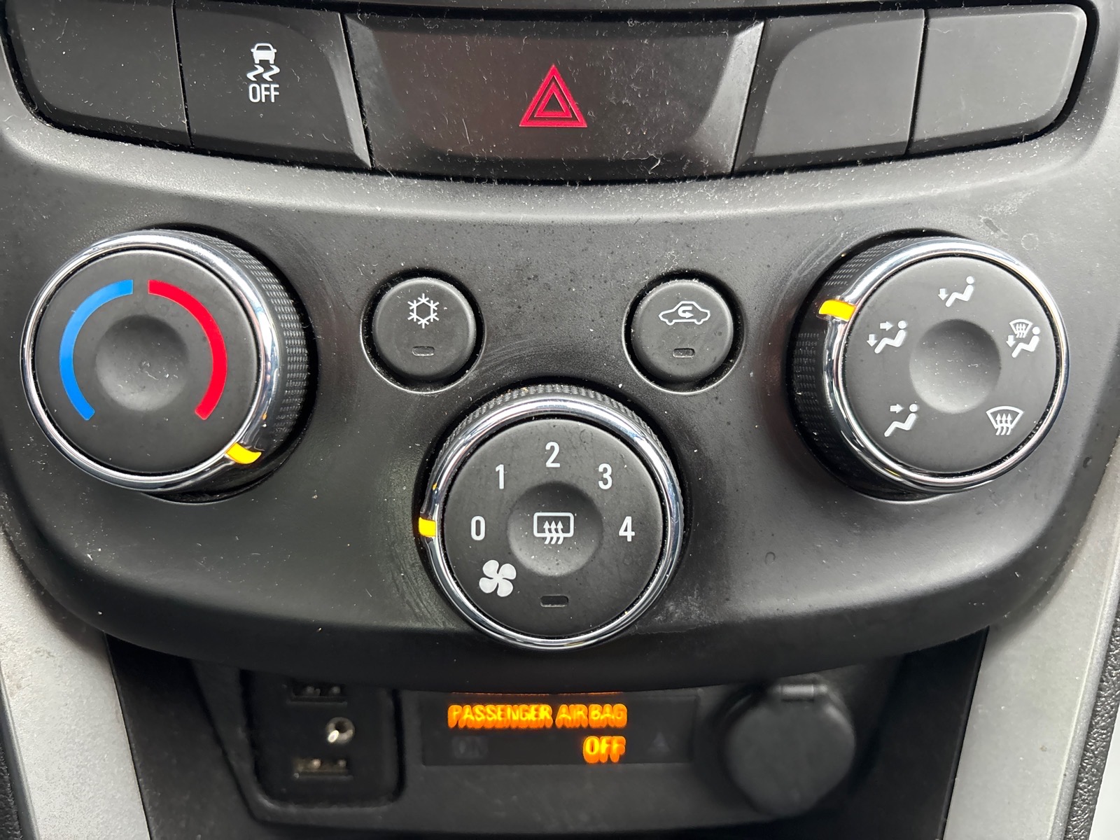 2019 Chevrolet Trax LT Mosaic Black Metallic (gb0) at Memorial Highway Chevrolet